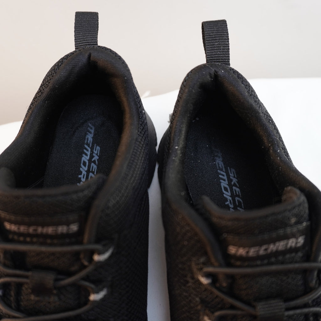 Zapatillas Skechers para Mujer Usadas - Negro