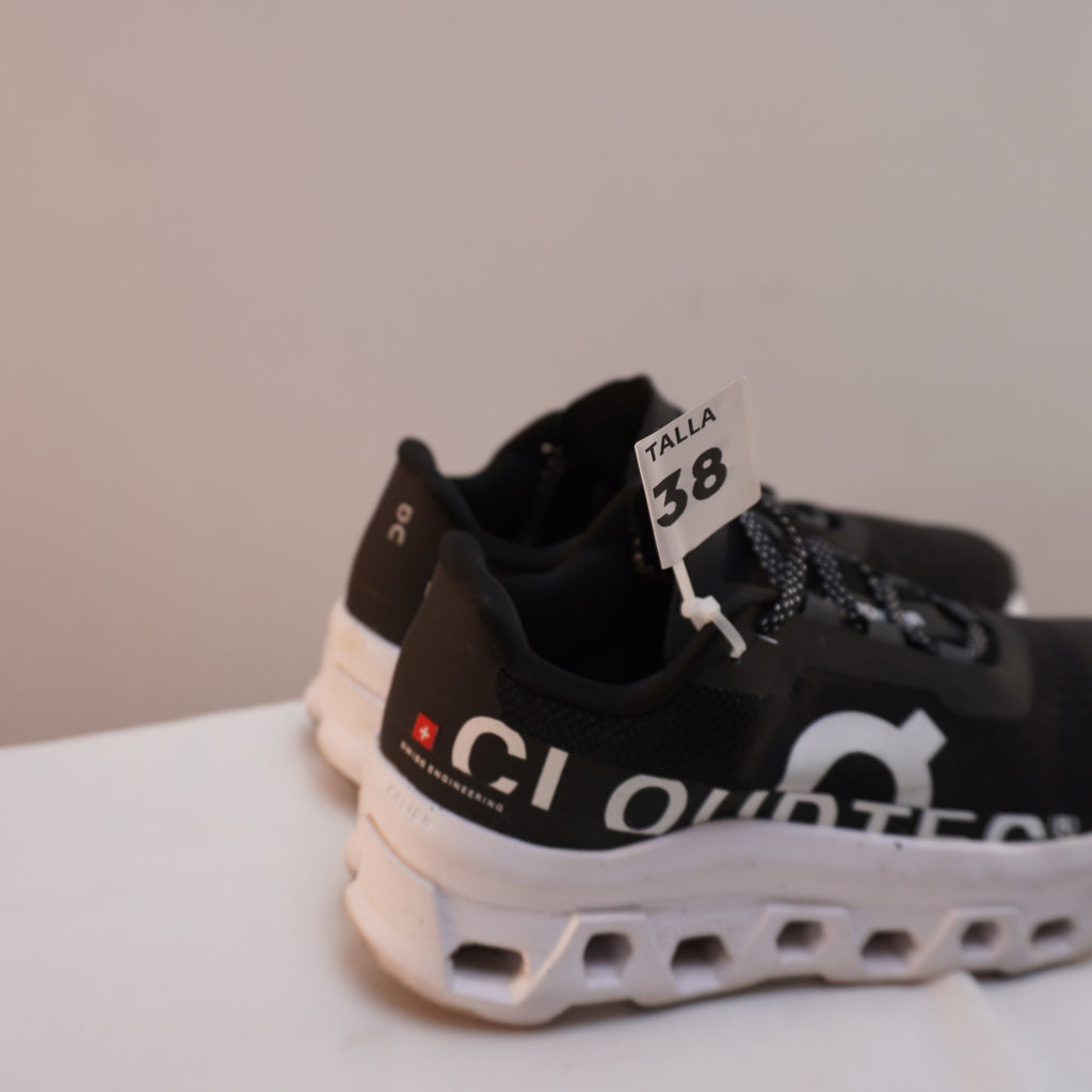 Zapatillas Cloudmonster 2 para Mujer Usadas - Negro, Talla 39