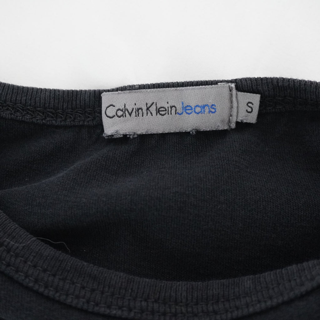 Camiseta de Manga Corta Calvin Klein para Mujer Usada - Negra, S