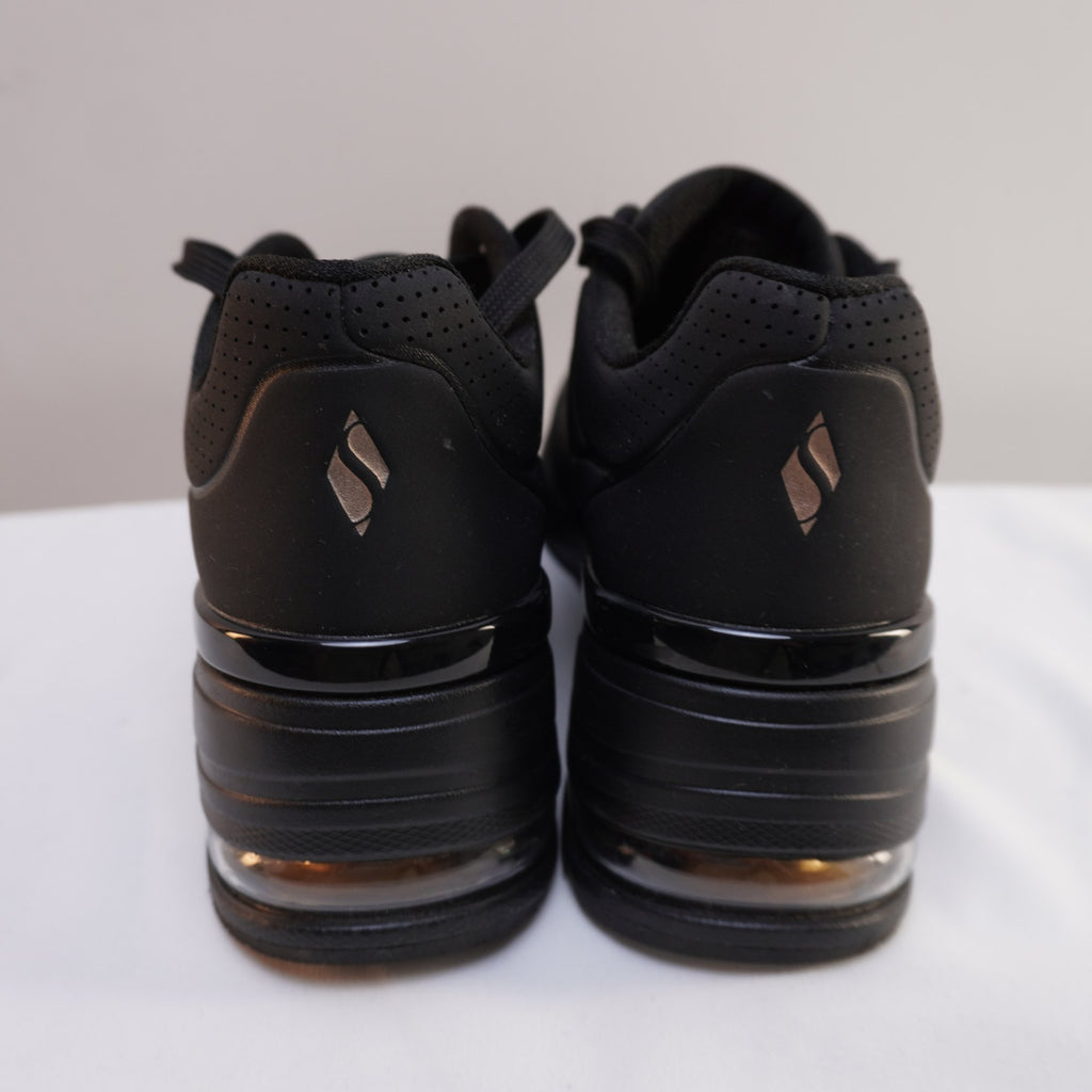 Zapatillas Skechers para Mujer Usadas - Negro, Talla 38