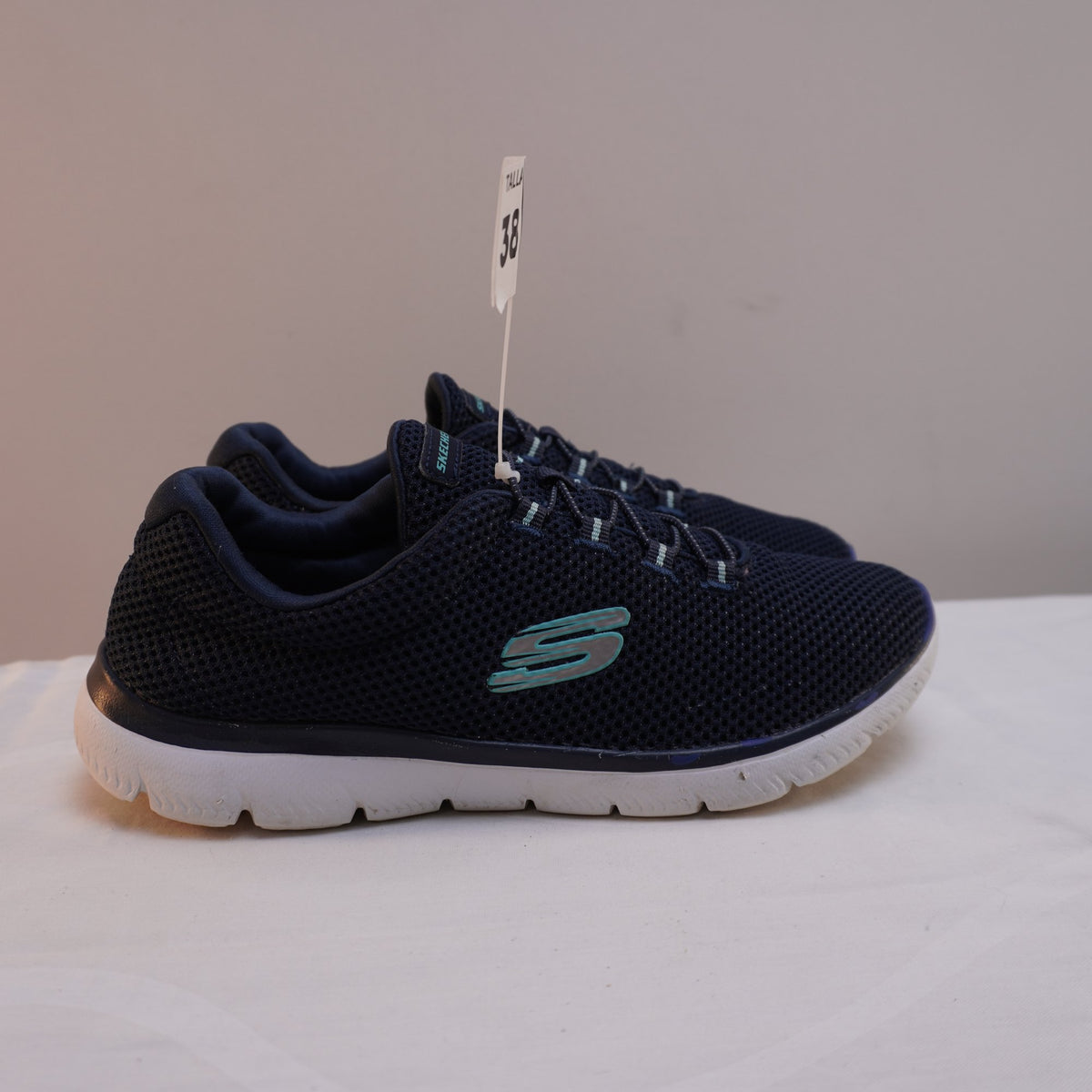 Zapatillas Skechers para Mujer Usadas - Azul Marino, Talla 38