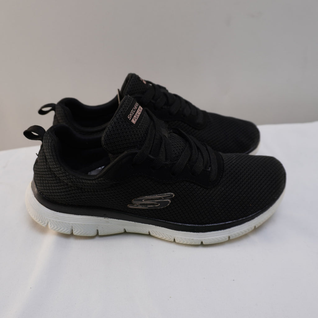 Zapatillas Skechers para Mujer Usadas - Negro, Talla 38