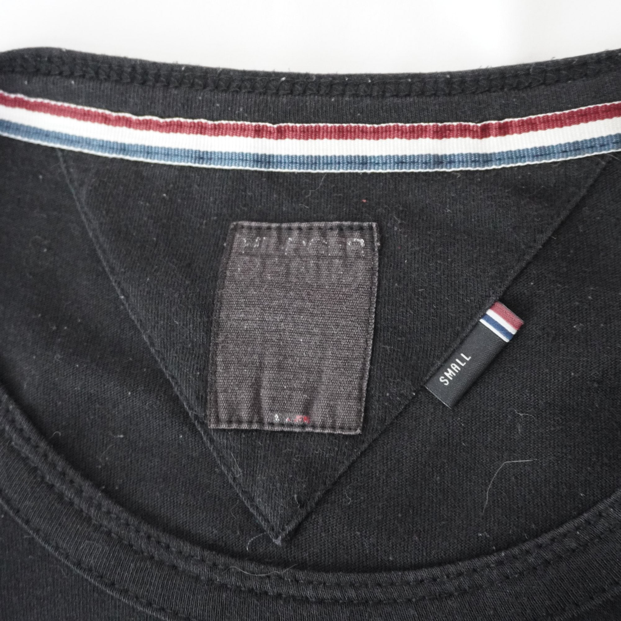 Camiseta de Manga Corta Tommy Hilfiger para Mujer - Negra, S, Usada en Muy Buen Estado