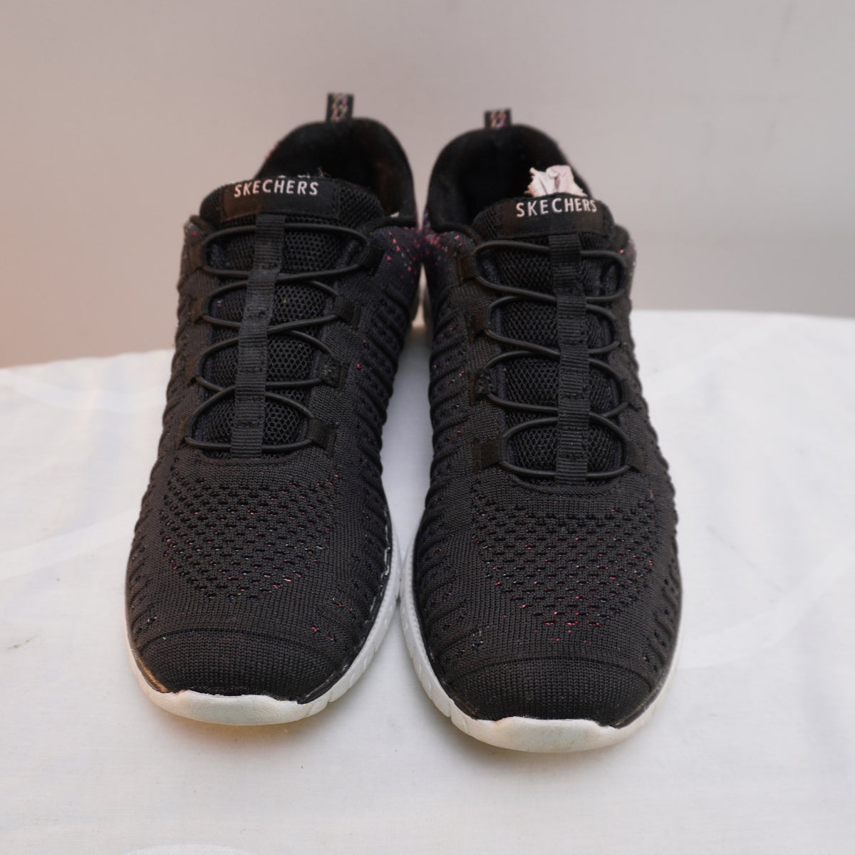 Zapatillas Skechers para Mujer Usadas - Negro, Talla 38