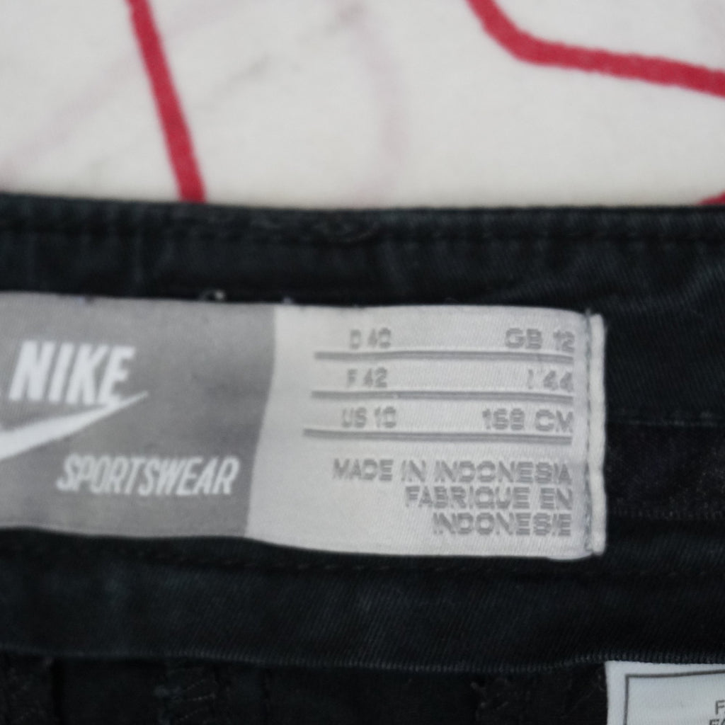 Pantalones Cortos Nike para Mujer Usados - Negro, Muy Buen Estado