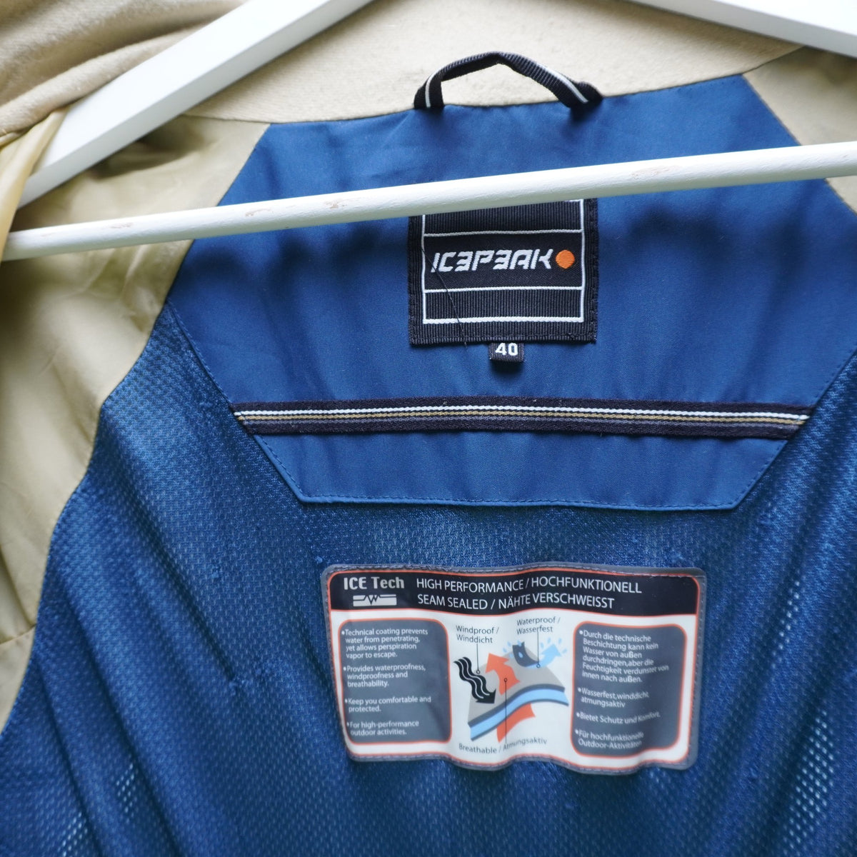 Parka Icepeak para Mujer Usada - Azul Marino, L
