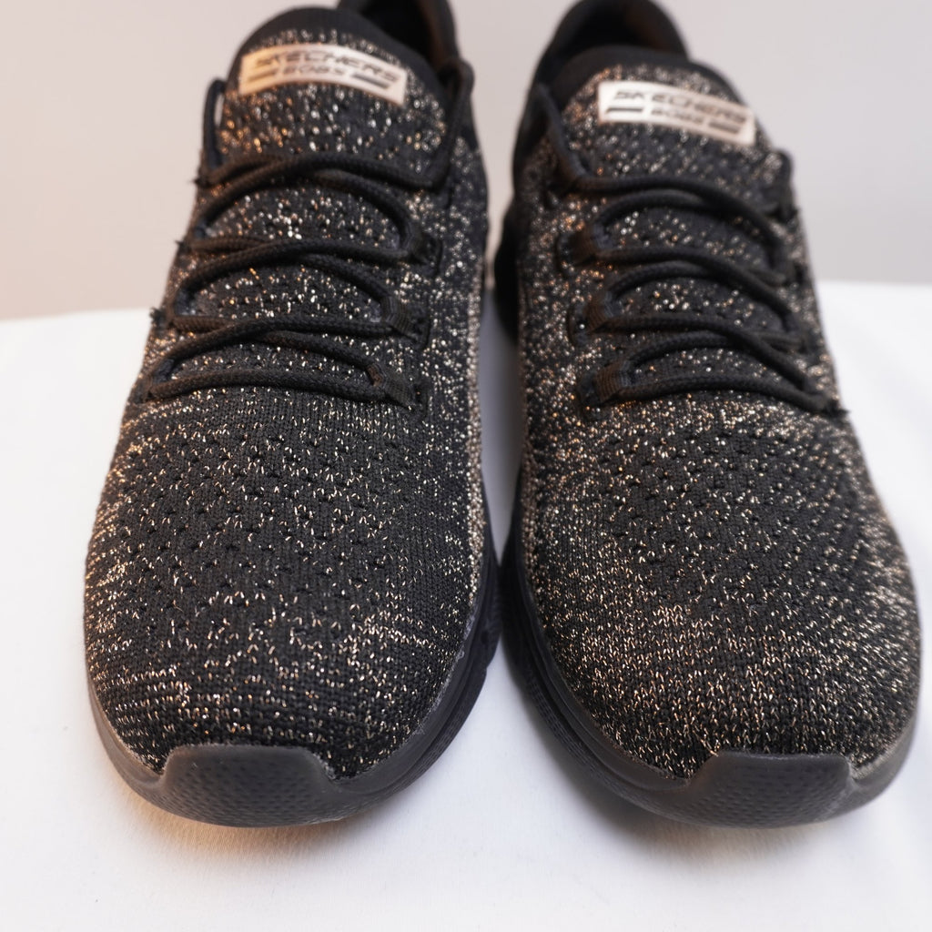 Zapatillas Skechers para Mujer Usadas - Negro, 38.5