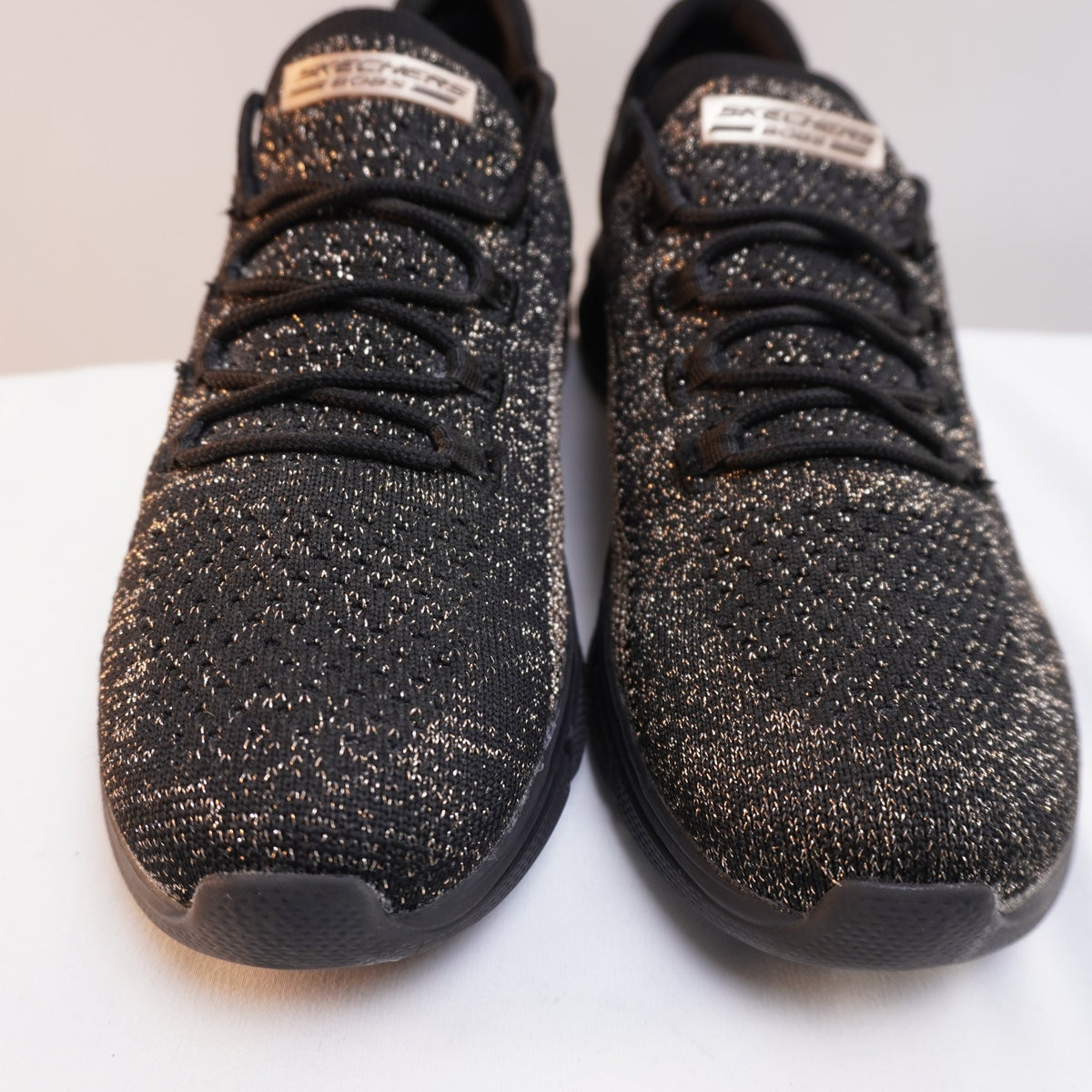 Zapatillas Skechers para Mujer Usadas - Negro, 38.5
