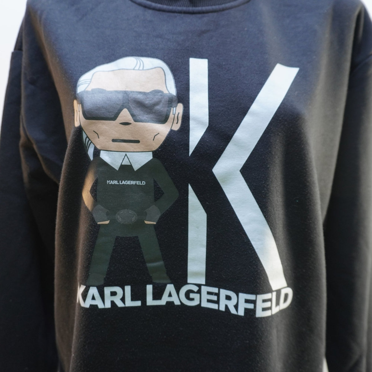 Sudadera con Capucha Karl Lagerfeld para Mujer - Negra, XL (Usada en Muy Buen Estado)