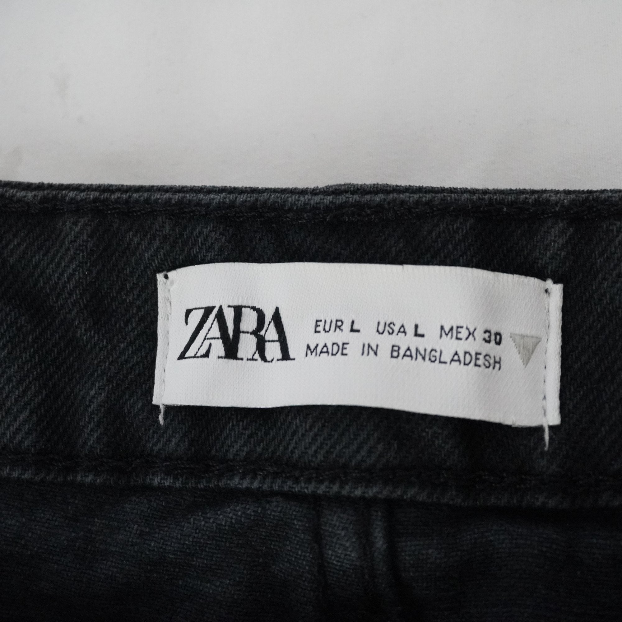 Falda Zara para Mujer Usada - Negra, L