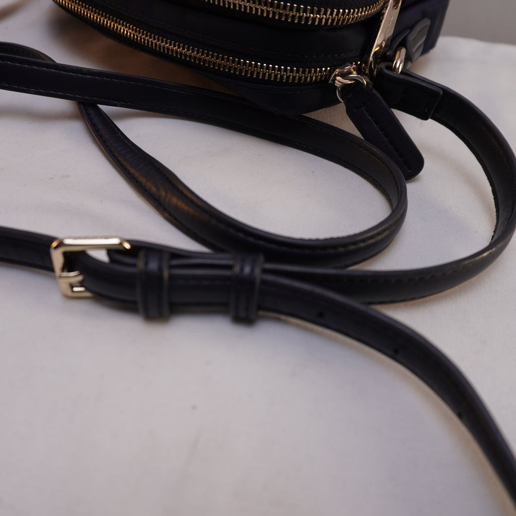 Bolso Baguette Tommy Hilfiger para Mujer Usado - Azul Marino