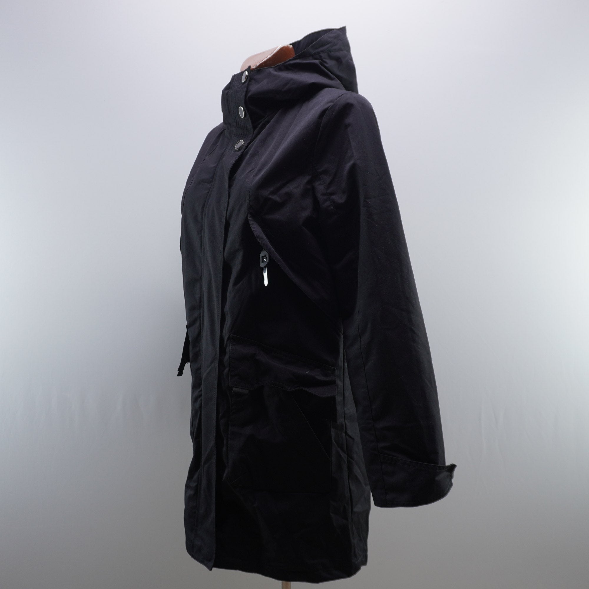 Parka Italian Style para Mujer Usada - Negra, M