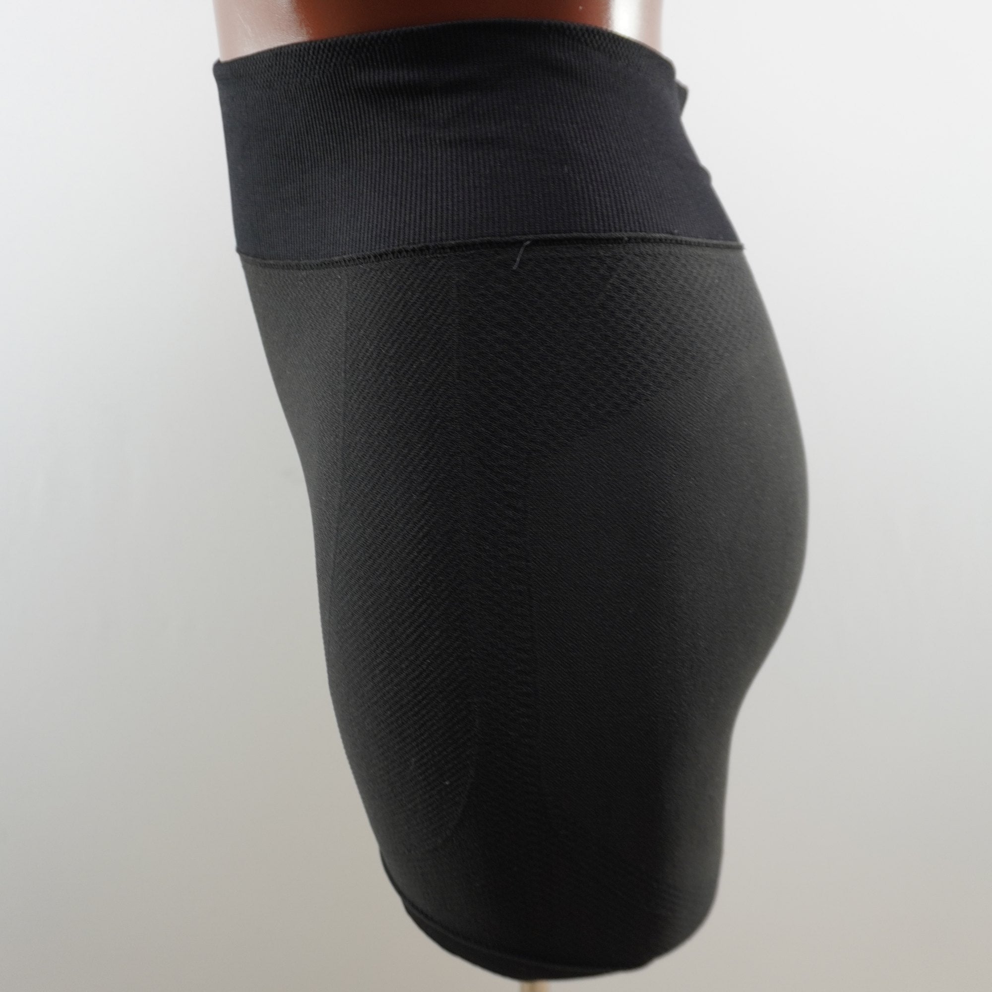 Pantalones Cortos Estilo Legging Italian Style para Mujer Usados - Negro, M