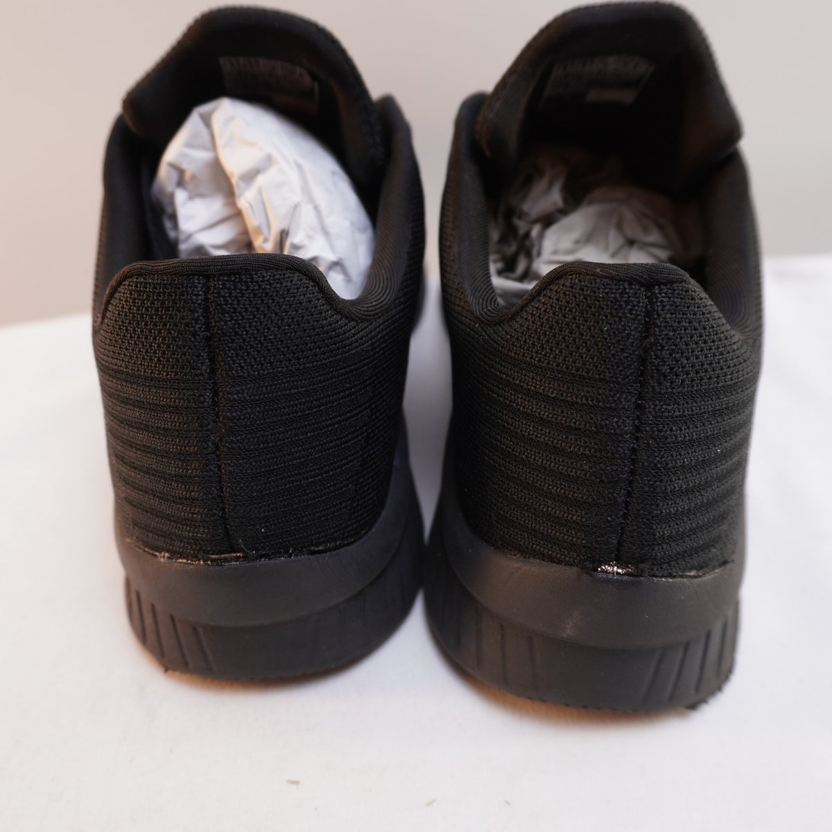 Zapatillas Skechers para Mujer Usadas - Negro, 38.5