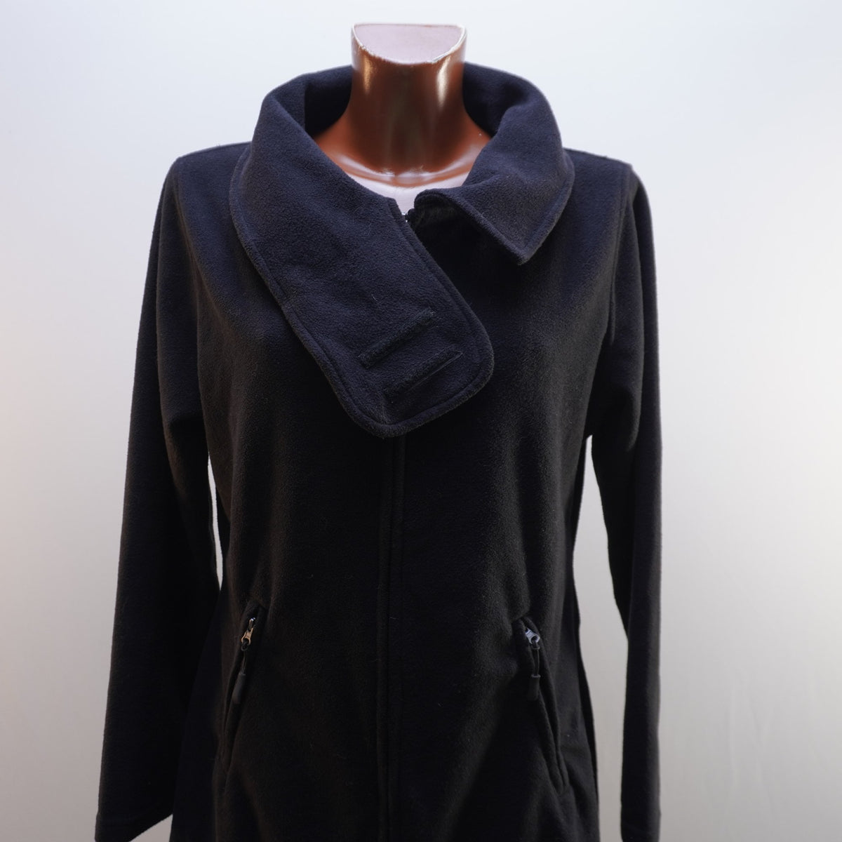 Sudadera con Capucha Crane para Mujer en Negro - L, Usada en Muy Buen Estado