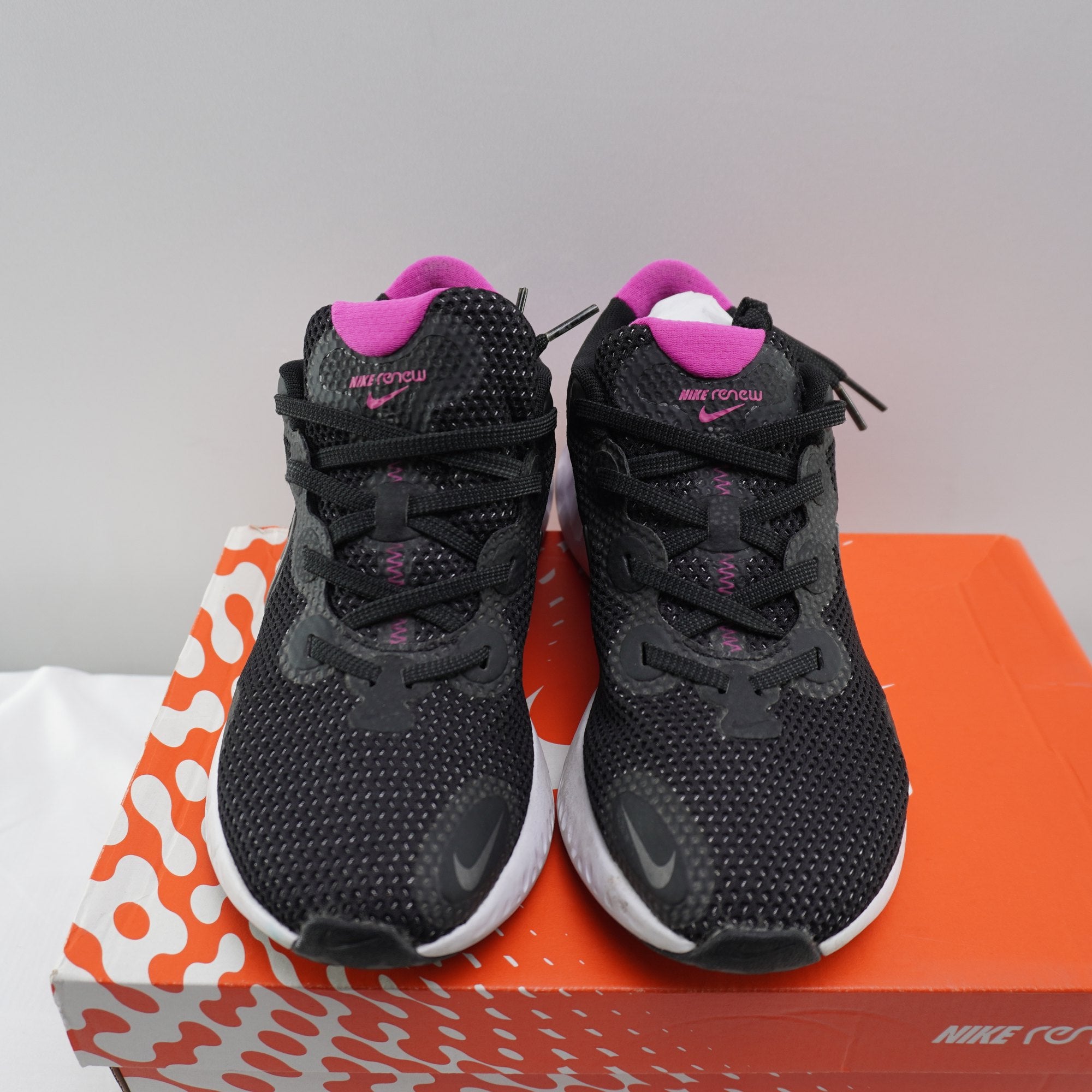 Zapatillas Nike para Mujer Usadas - Negras, Talla 38