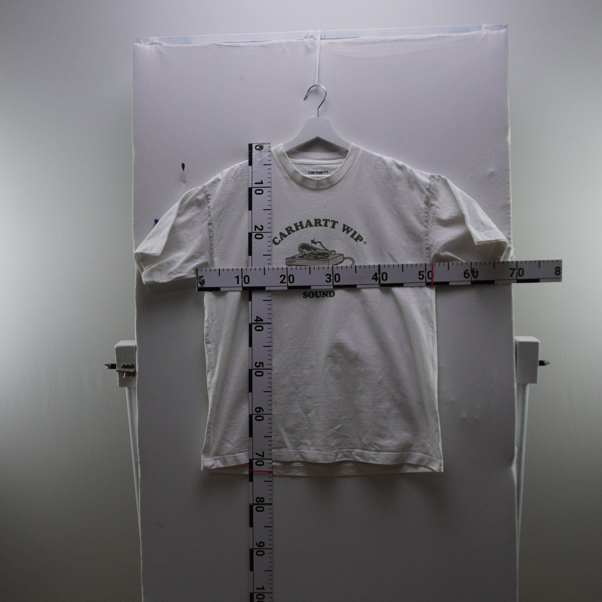 Camiseta de Manga Corta Carhartt para Hombre - Blanca, M, Usada en Muy Buen Estado