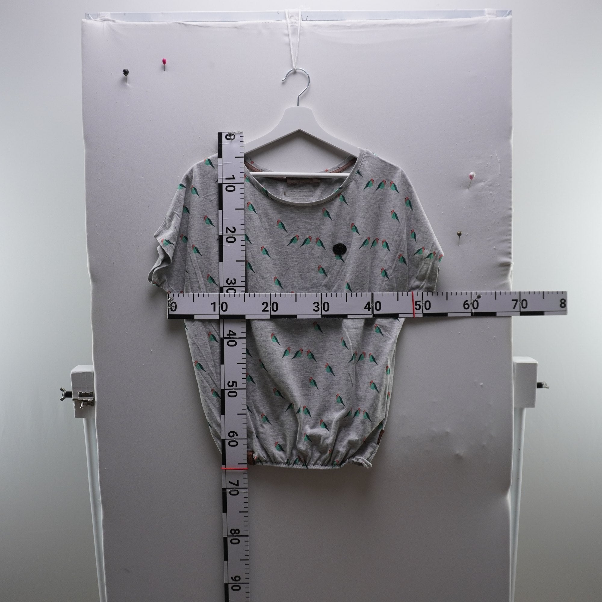 Camiseta Naketano para Mujer Usada - Gris, S