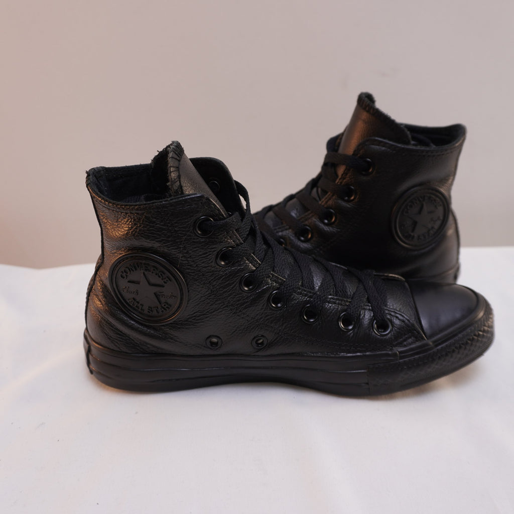 Zapatillas Converse para Mujer en Negro - Talla 37, Usadas en Muy Buen Estado