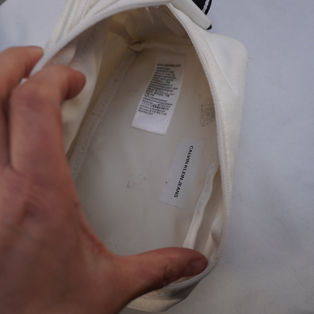 Bolso Baguette Calvin Klein para Mujer Usado - Blanco, Muy Buen Estado