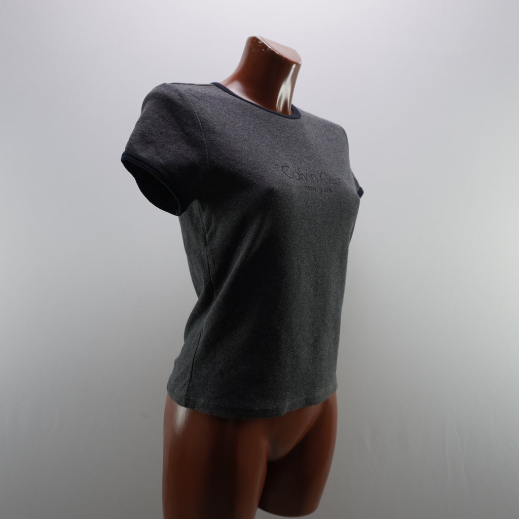 Camiseta de Manga Corta Calvin Klein para Mujer Usada - Gris, S