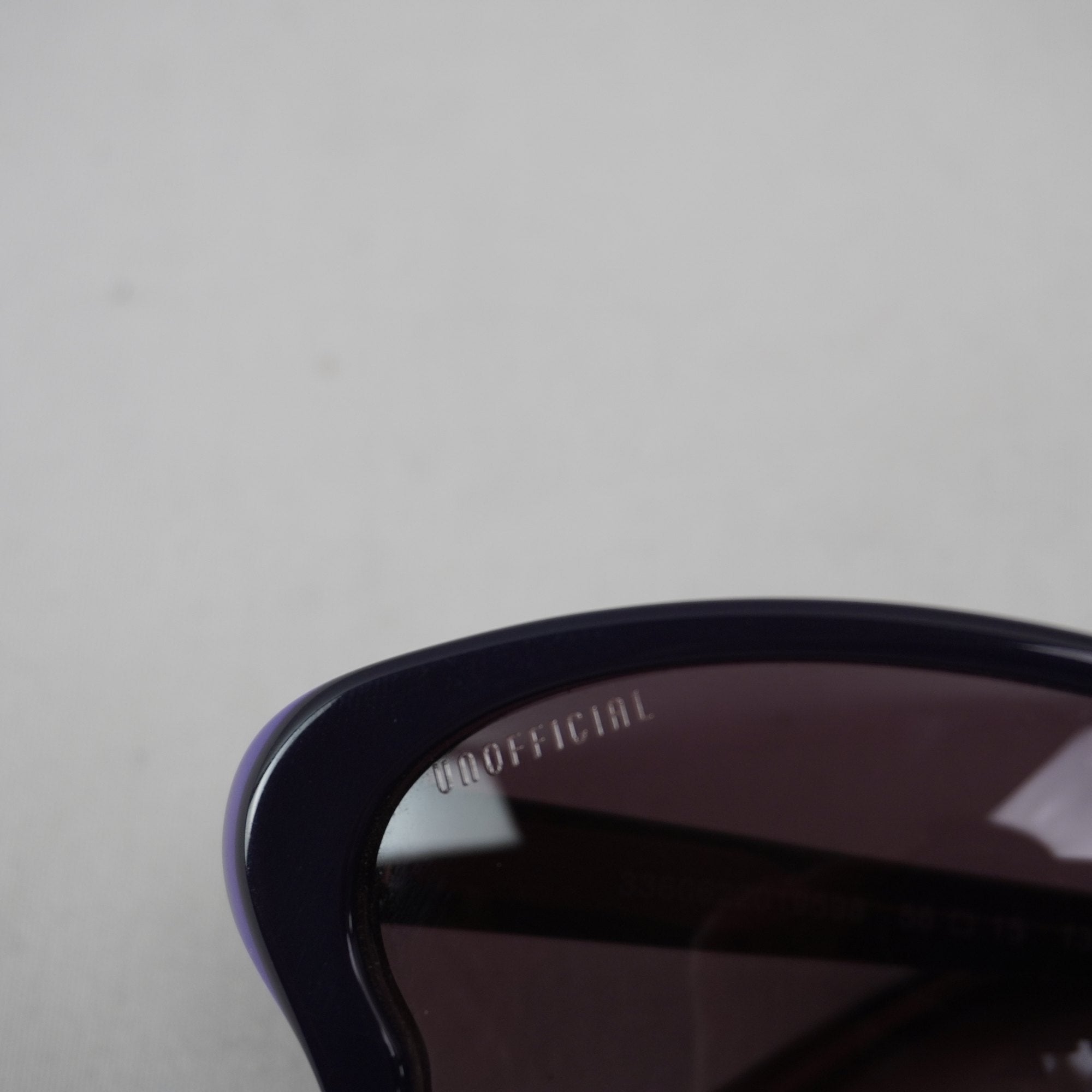 Gafas de Sol Unofficial para Mujer Usadas - Púrpura