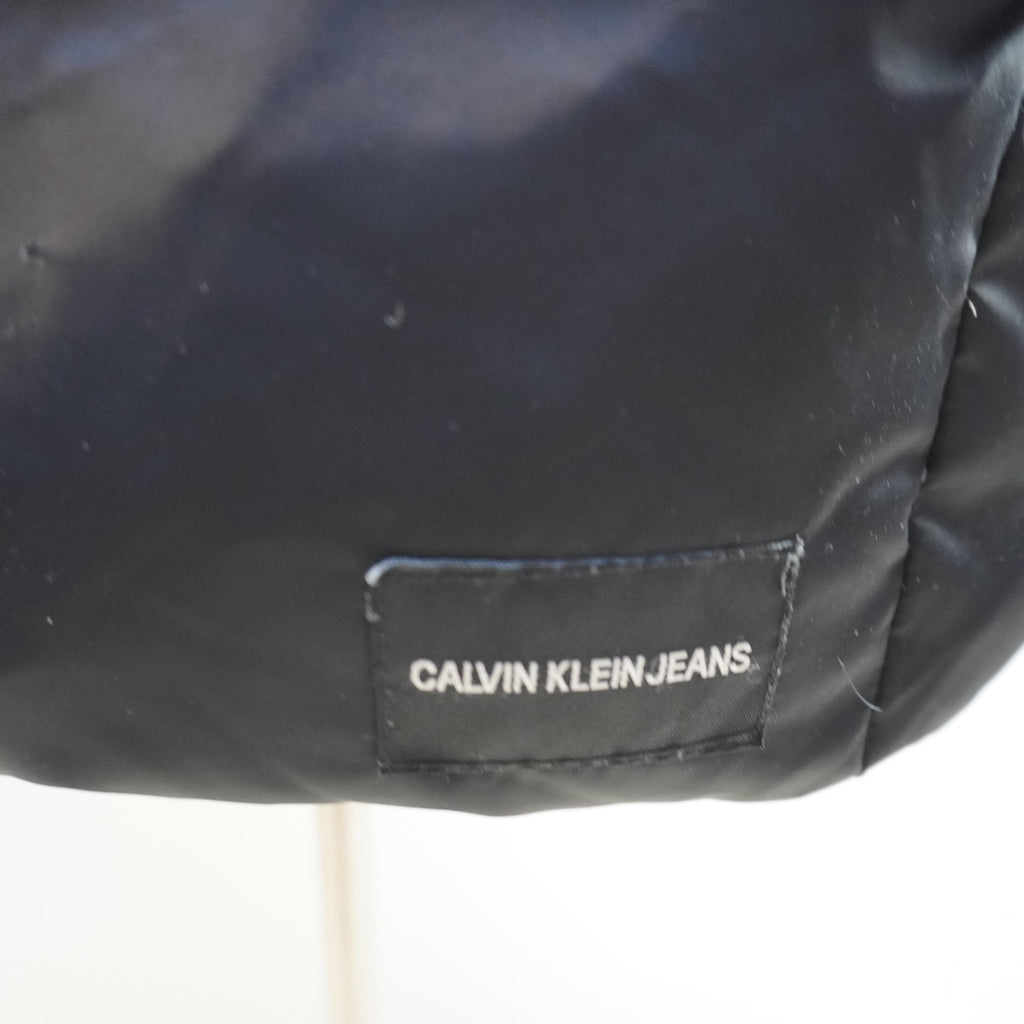 Parkas Calvin Klein para Mujer Usada - Negra, Pequeña (S)