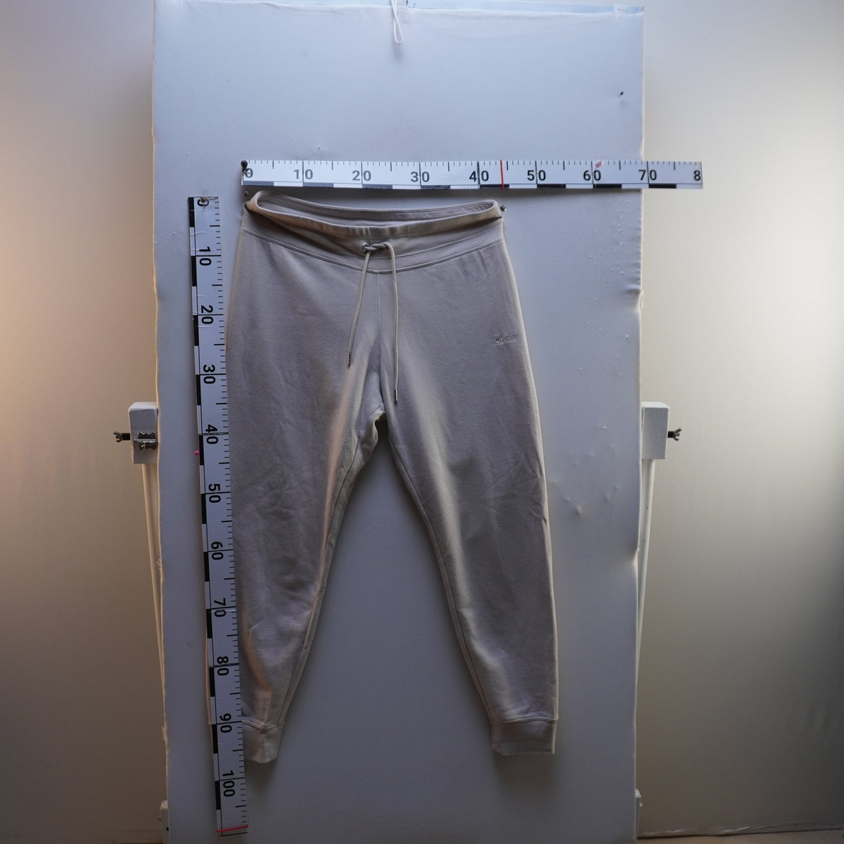 Pantalones de Franela DKNY para Mujer Usados - Beige, S