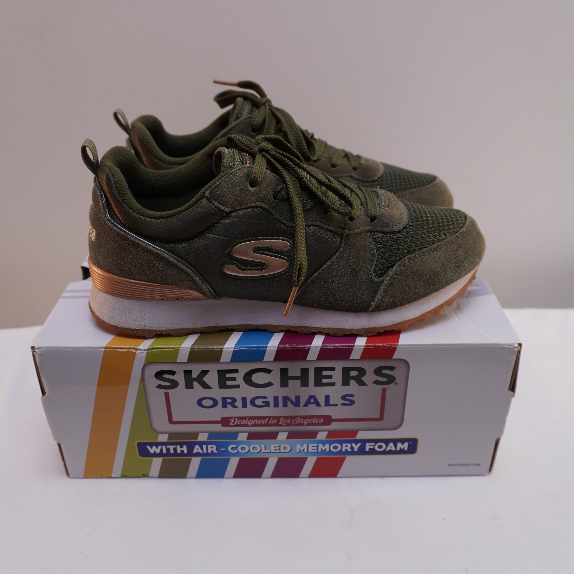Zapatillas Skechers para Mujer Usadas - Talla 38 en Muy Buen Estado