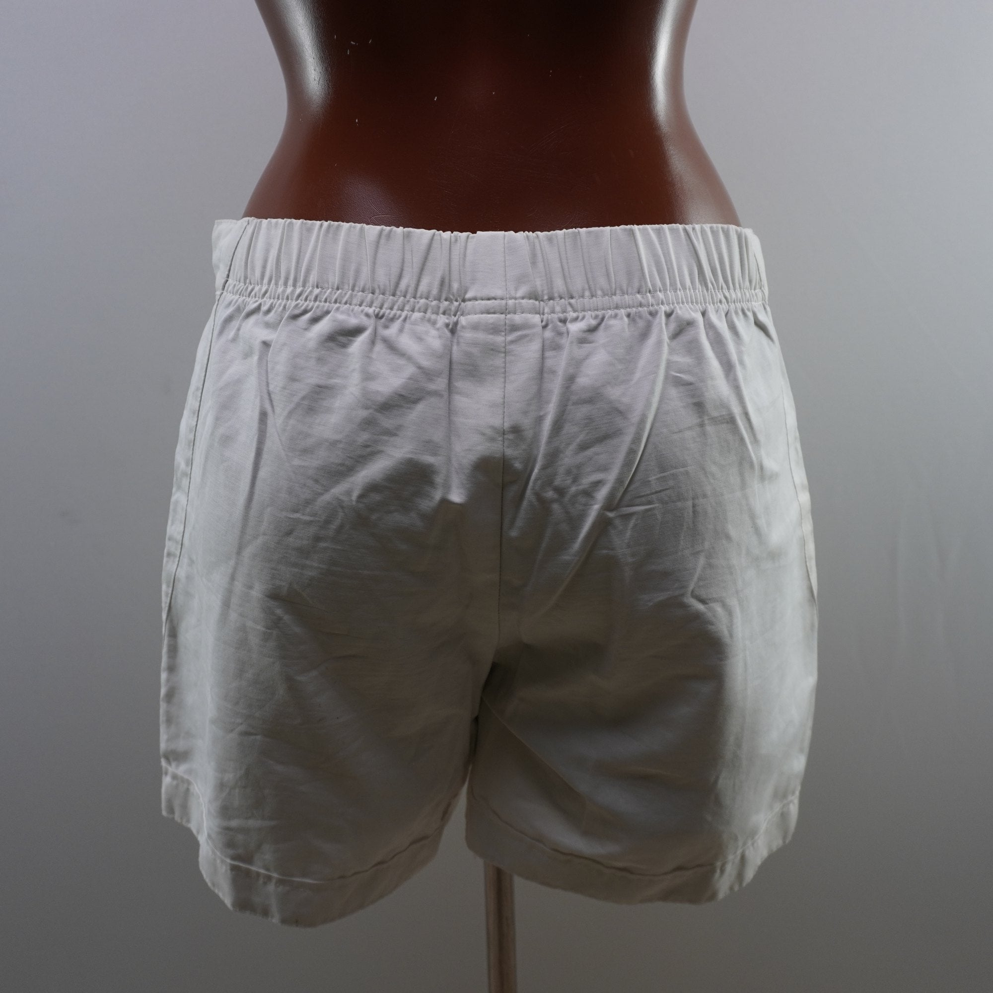 Bermudas Adidas para Mujer Usadas - Blancas, L