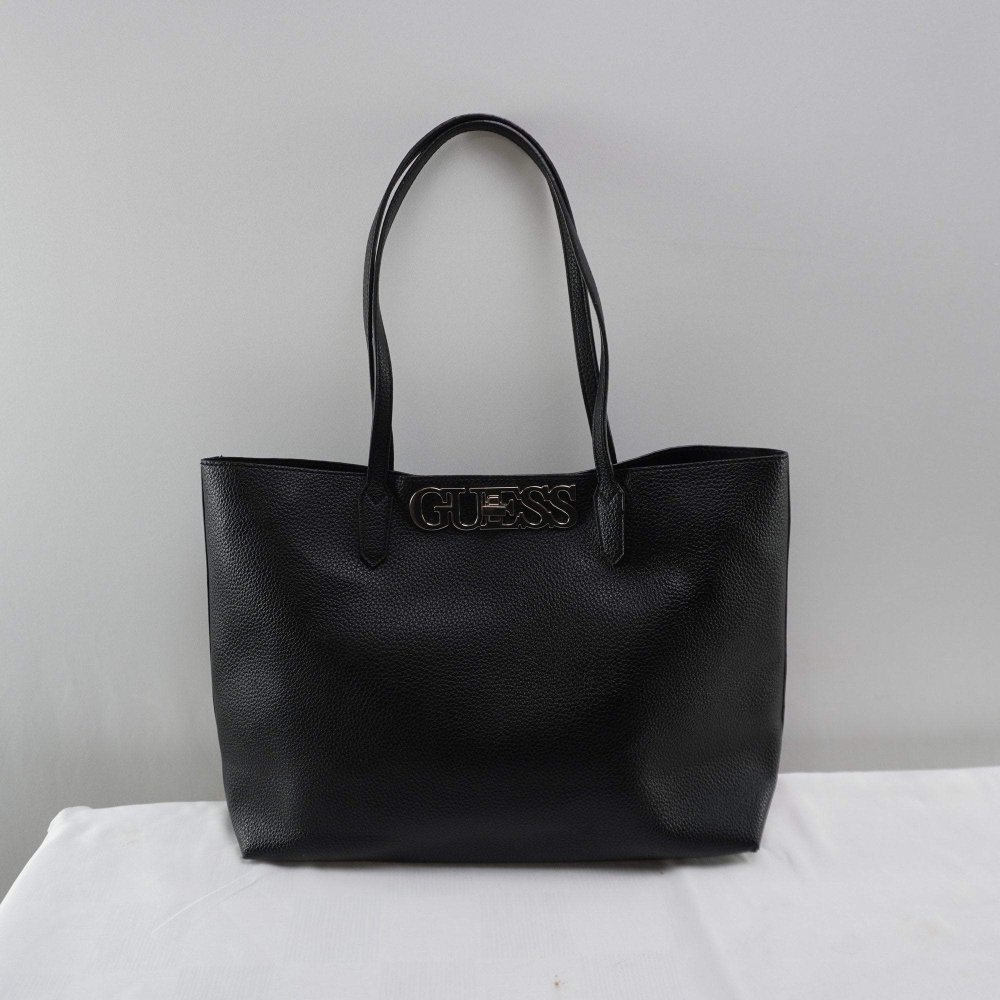 Bolso Baguette Guess para Mujer Usado - Negro
