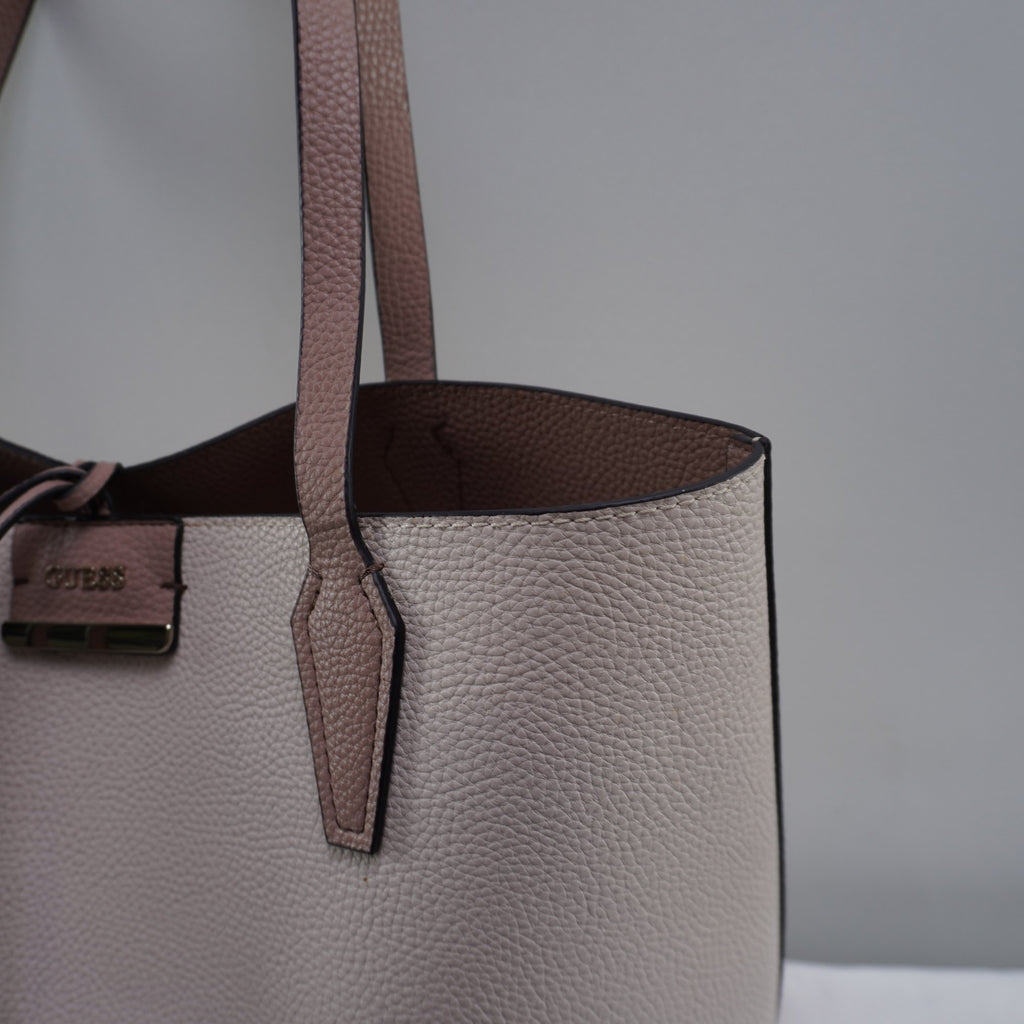 Bolso Baguette Guess para Mujer Usado - Rosa