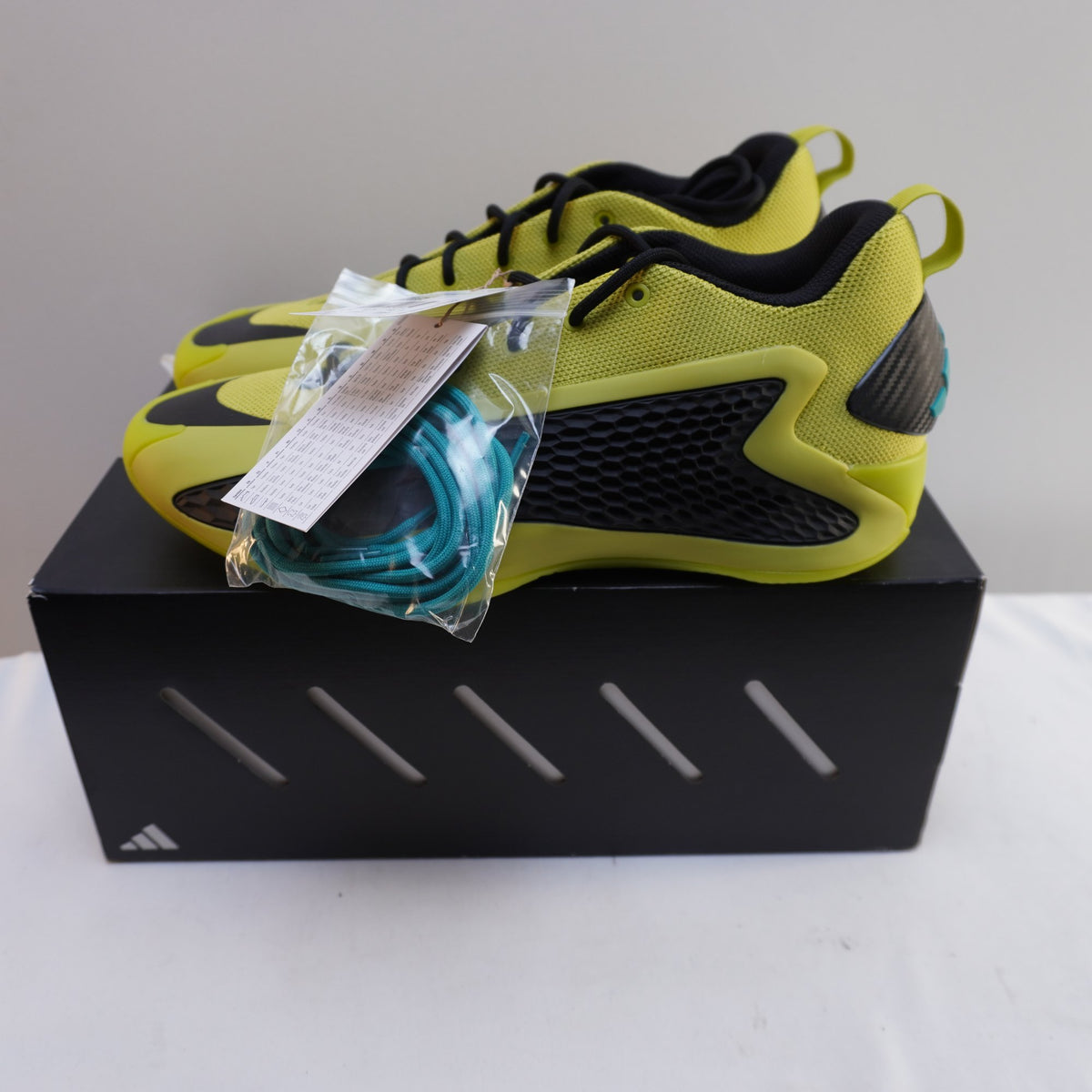 Zapatillas Adidas para Hombre Usadas - Verde, Talla 45.5