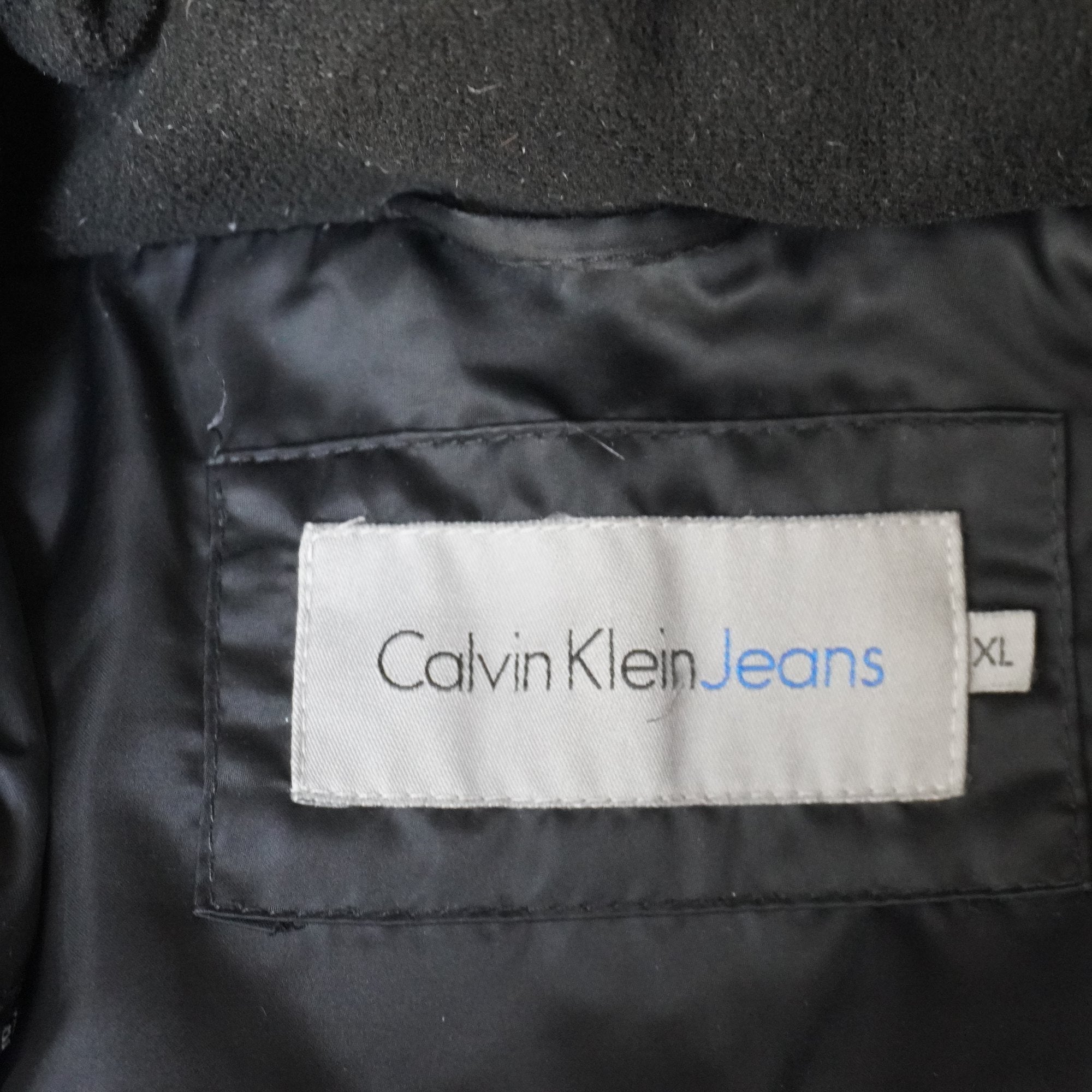 Parka Calvin Klein para Mujer Usada - Negra, XL