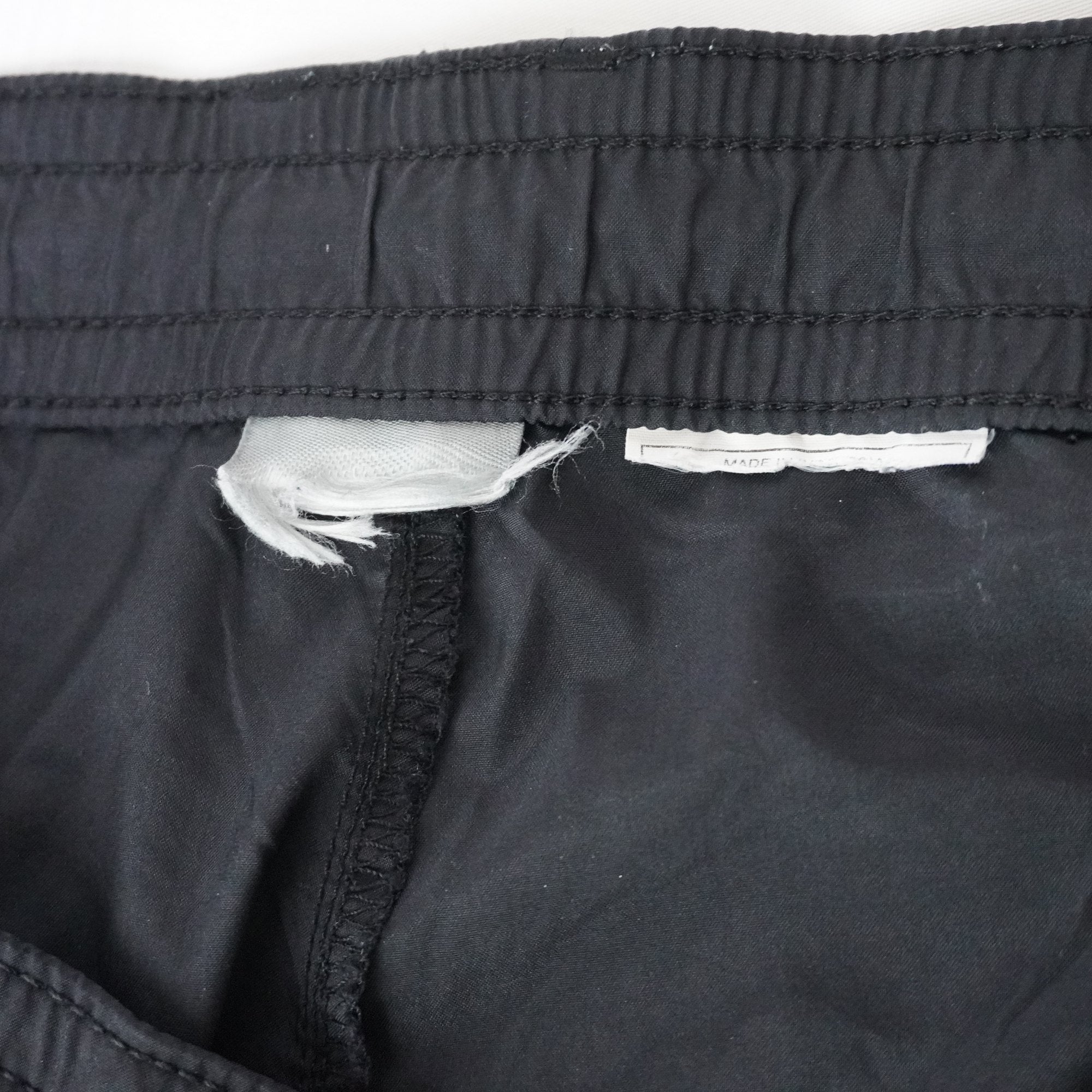 Bermudas Nike para Mujer Usadas - Negro, L