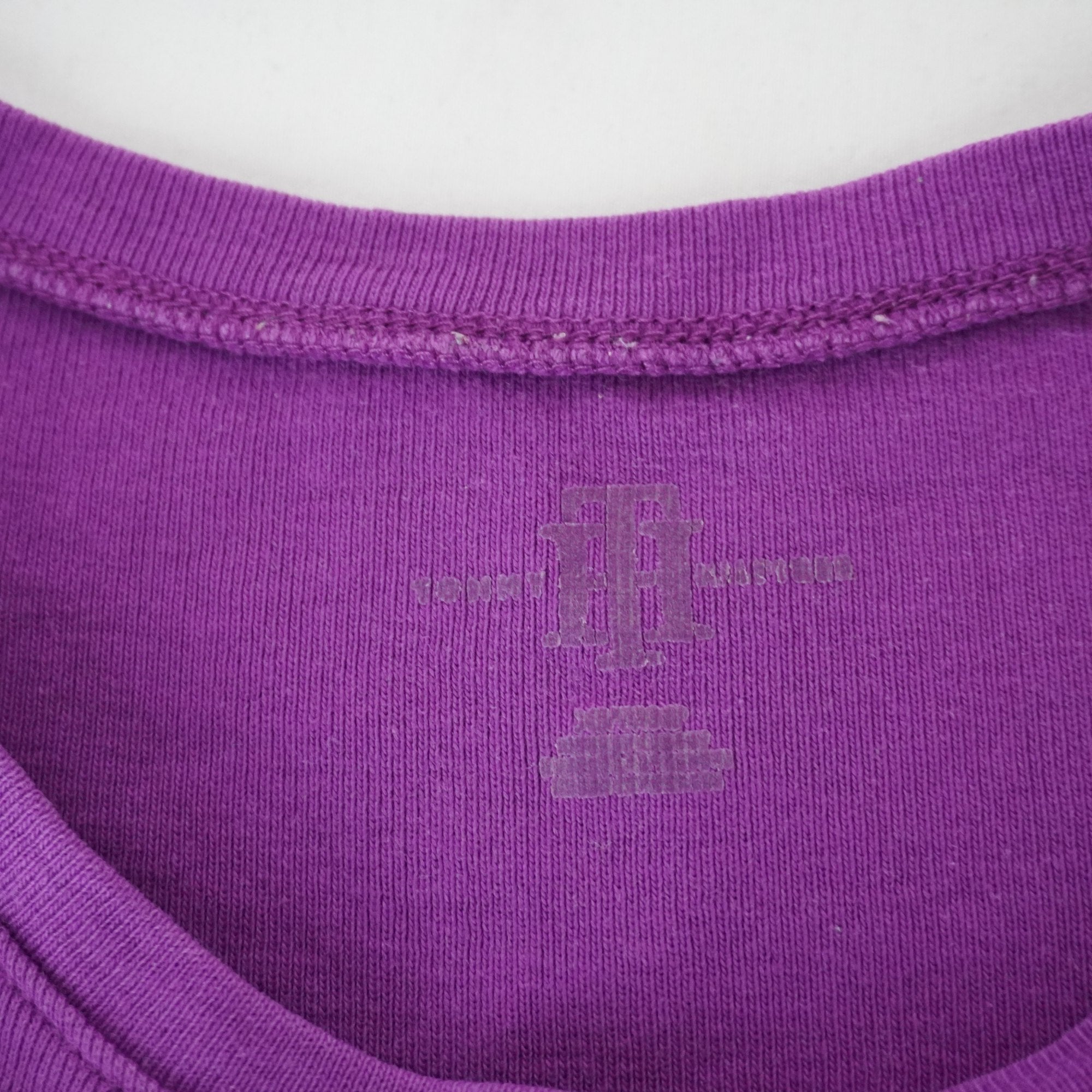 Camiseta de Manga Corta Tommy Hilfiger para Mujer Usada - Púrpura, S