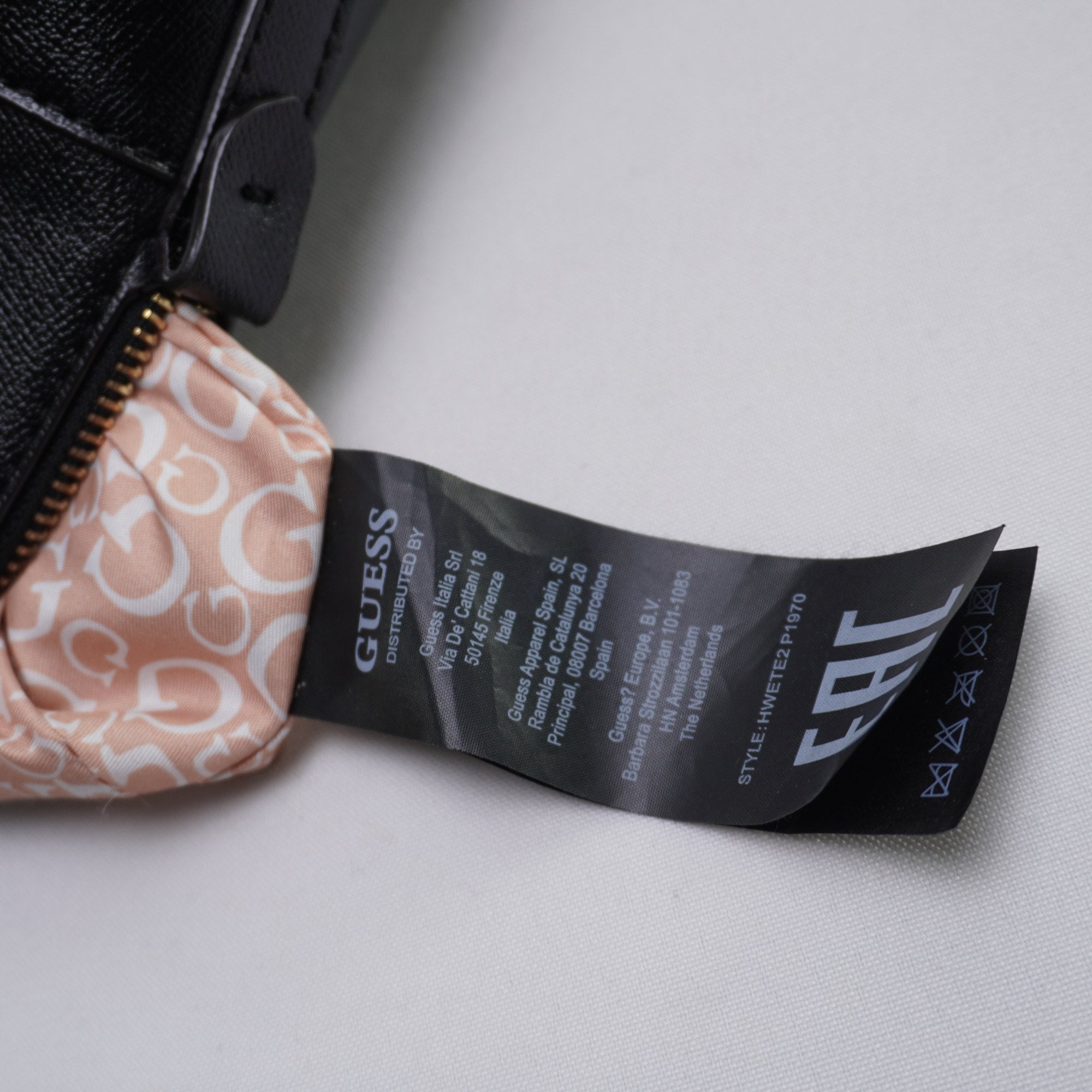 Bolso Baguette Guess para Mujer Usado - Negro en Muy Buen Estado