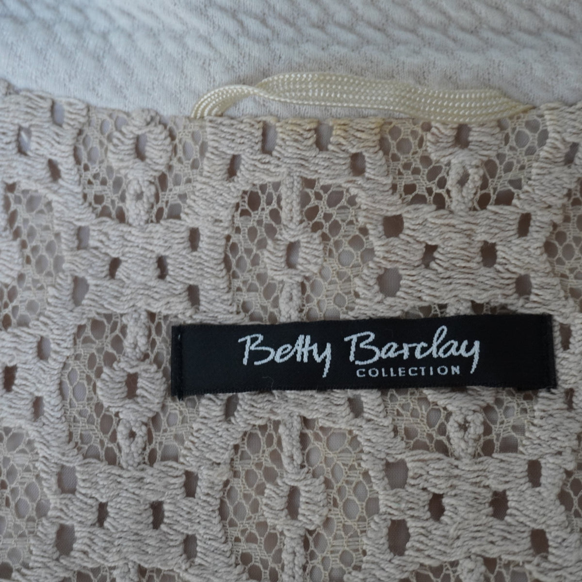 Blazer Betty Barslay para Mujer Usado - Beige, XL