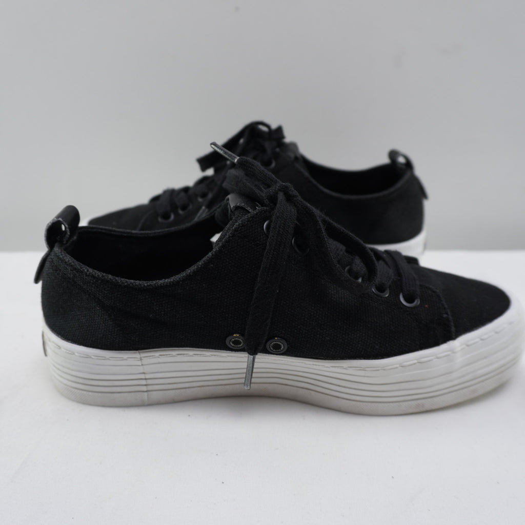 Zapatillas Calvin Klein para Mujer Usadas - Negros, Talla 38