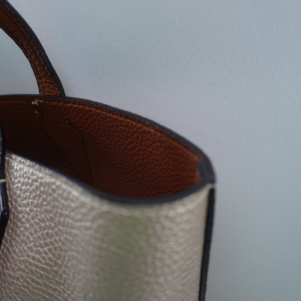 Bolso Baguette Guess para Mujer Usado - Rosa en Muy Buen Estado