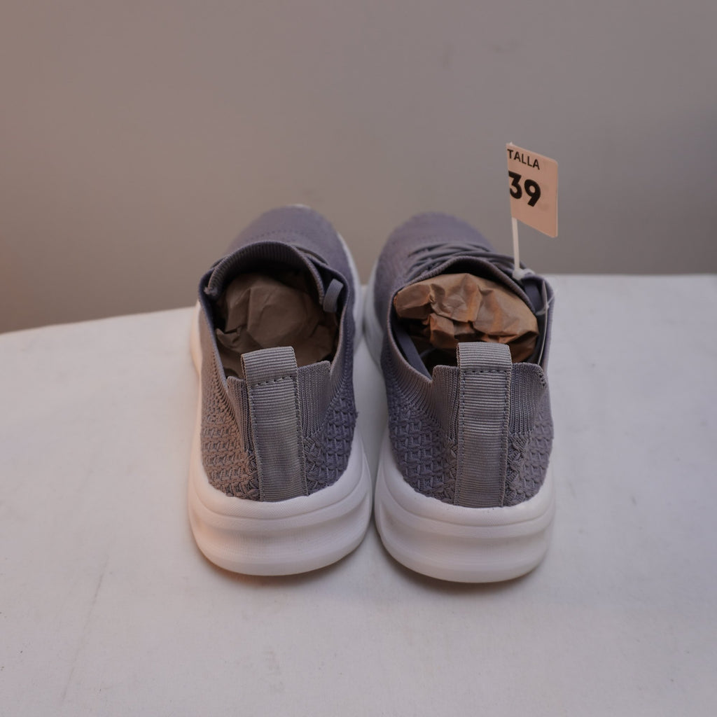 Zapatillas Nuevas para Mujer - Gris, Talla 39