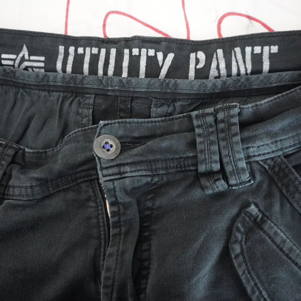 Pantalones para Correr Alpha Industries para Hombre - Negros, L, Usados en Muy Buen Estado