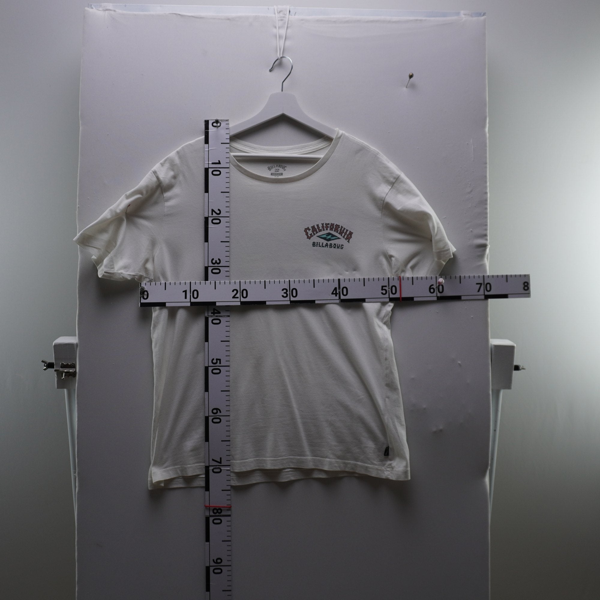 Camiseta de Manga Corta Billabong para Hombre Usada - Blanca, M