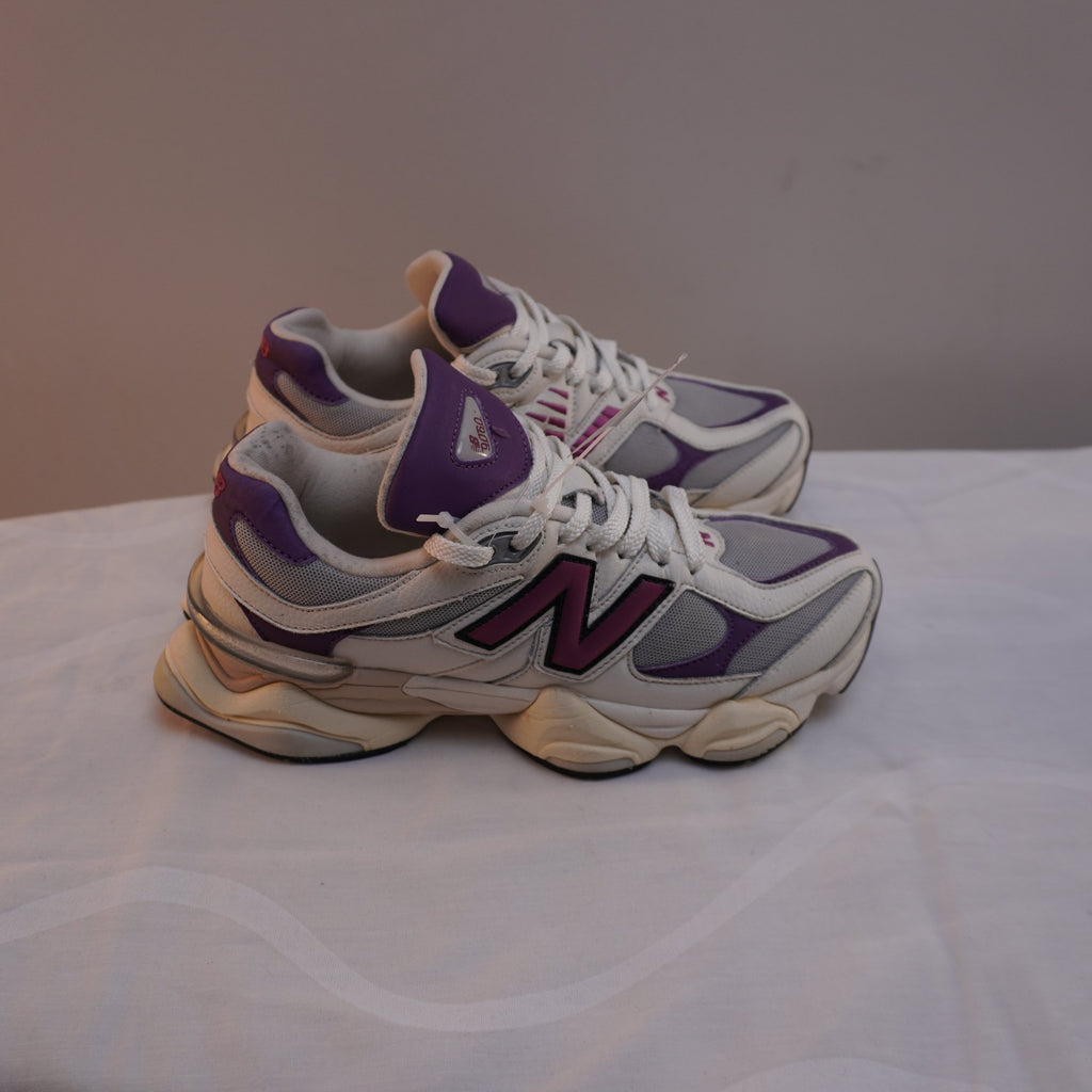 Zapatillas New Balance para Mujer Usadas - Blancas, Talla 38.5