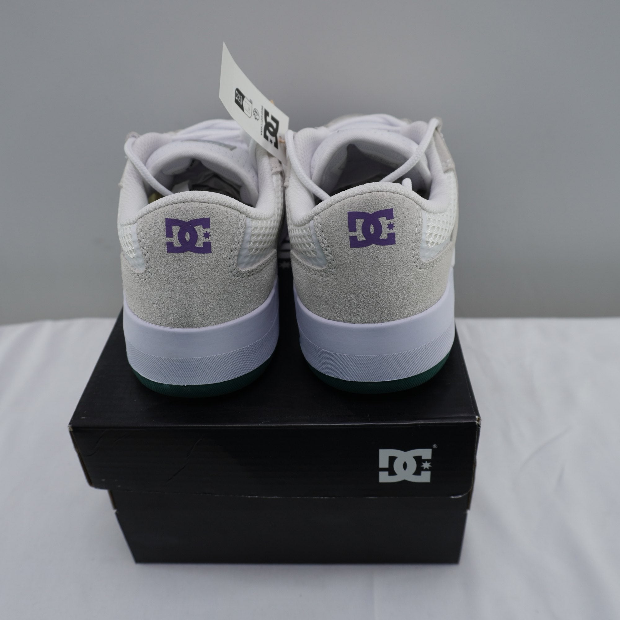 Zapatillas DC Shoes para Mujeres Usadas - Blanco, Talla 40