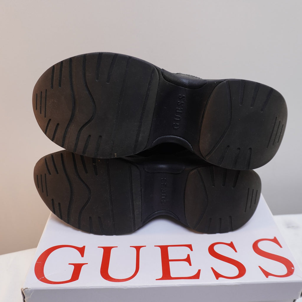 Zapatillas Guess para Mujer Usadas - Negros, Talla 38