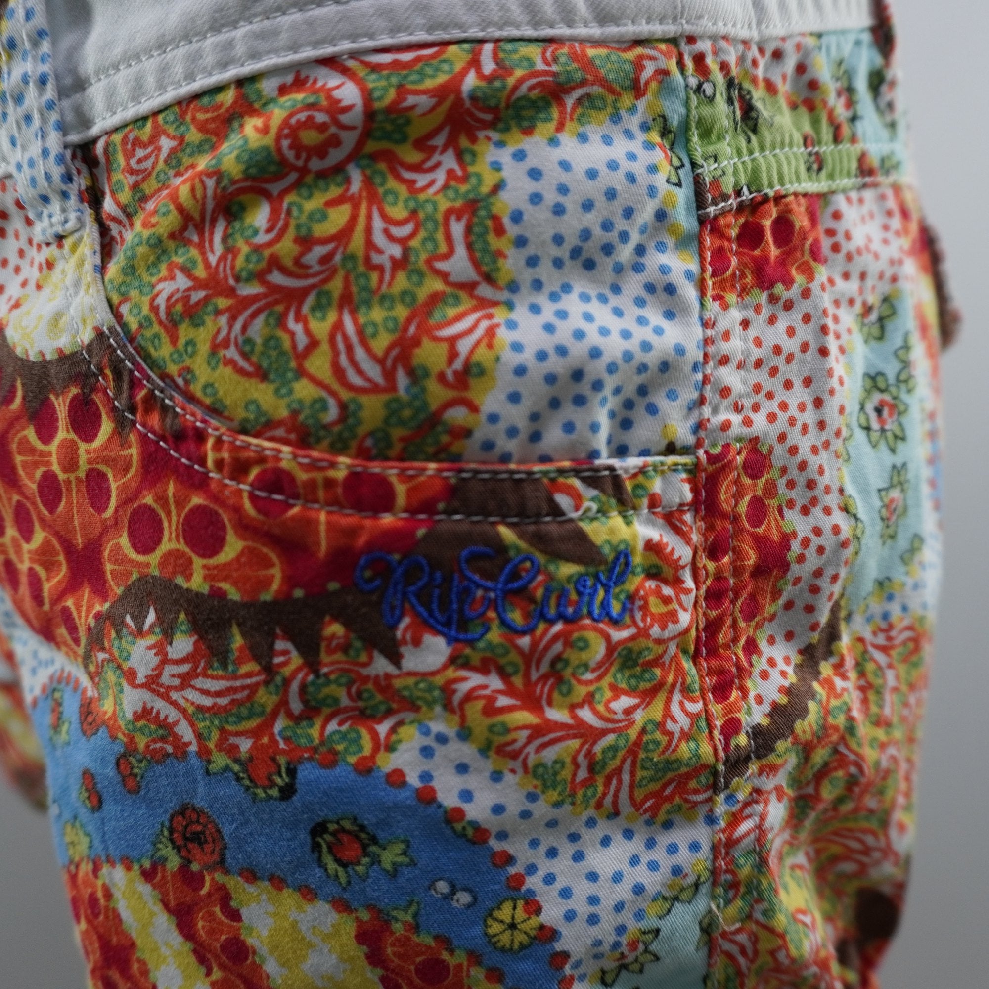 Pantalones Cortos Vaqueros Rip Curl para Mujer - Multicolor, M, Usados en Muy Buen Estado