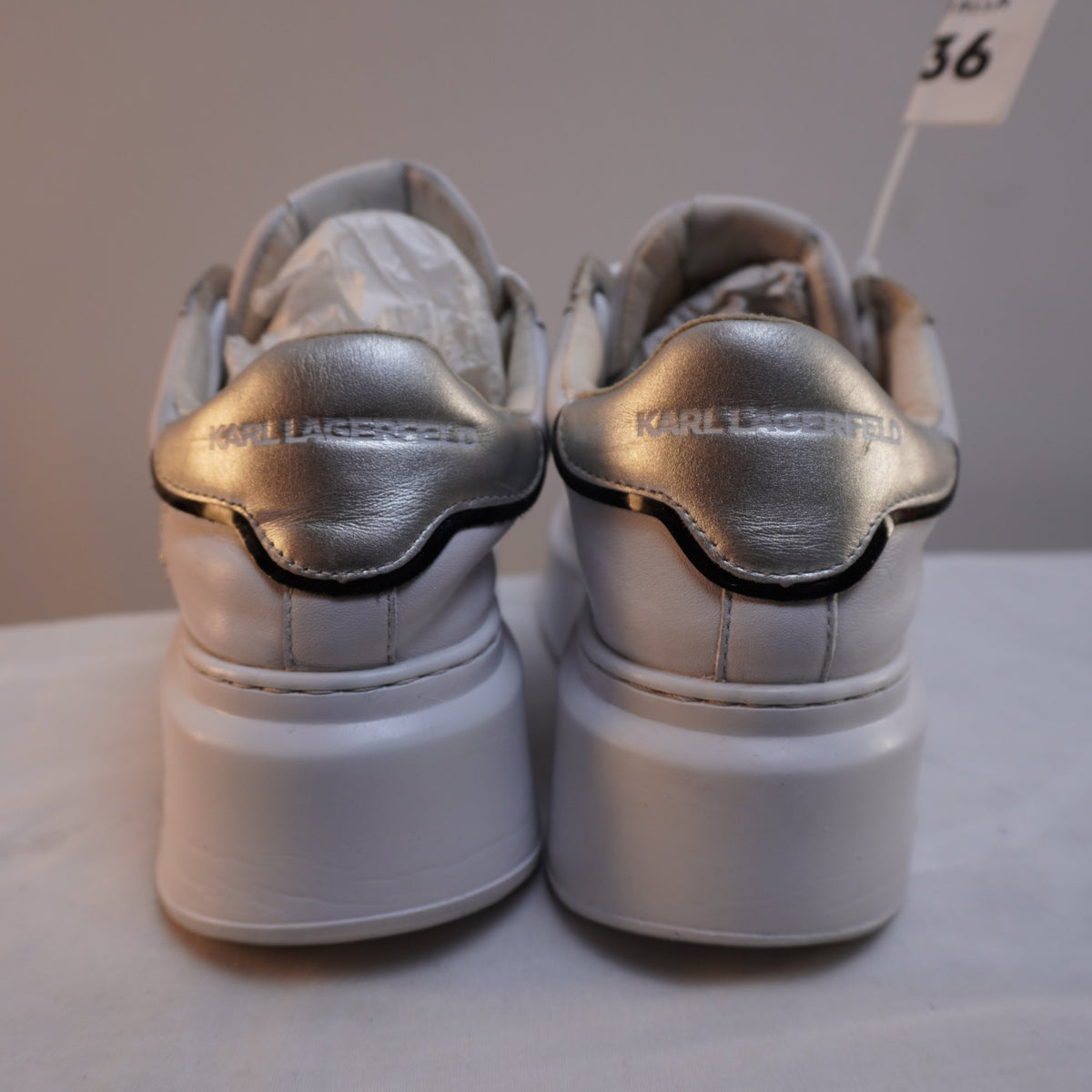 Zapatillas Karl Lagerfeld para Mujer Usadas - Blancas, Talla 36