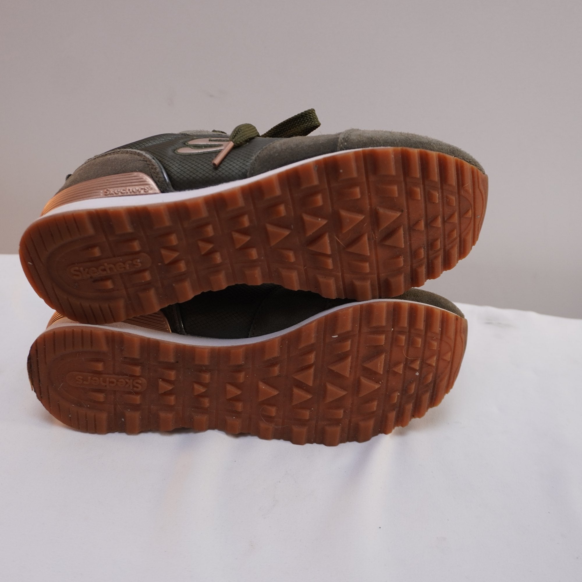 Zapatillas Skechers para Mujer Usadas - Talla 38 en Muy Buen Estado