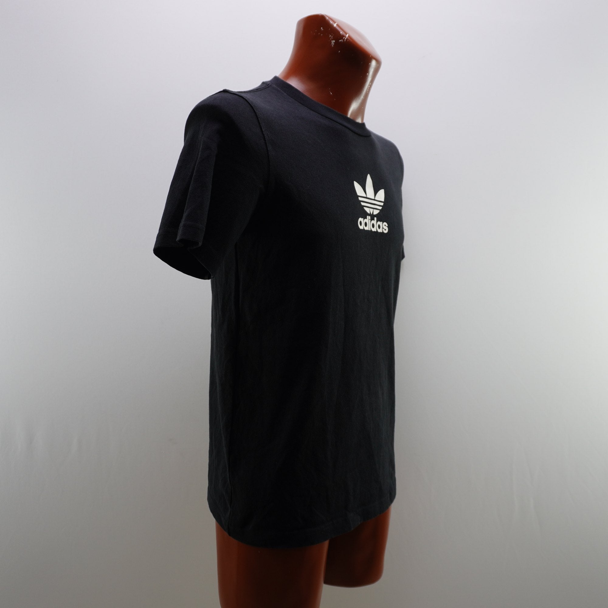 Camiseta de Manga Corta Adidas para Hombre Usada - Negra, S